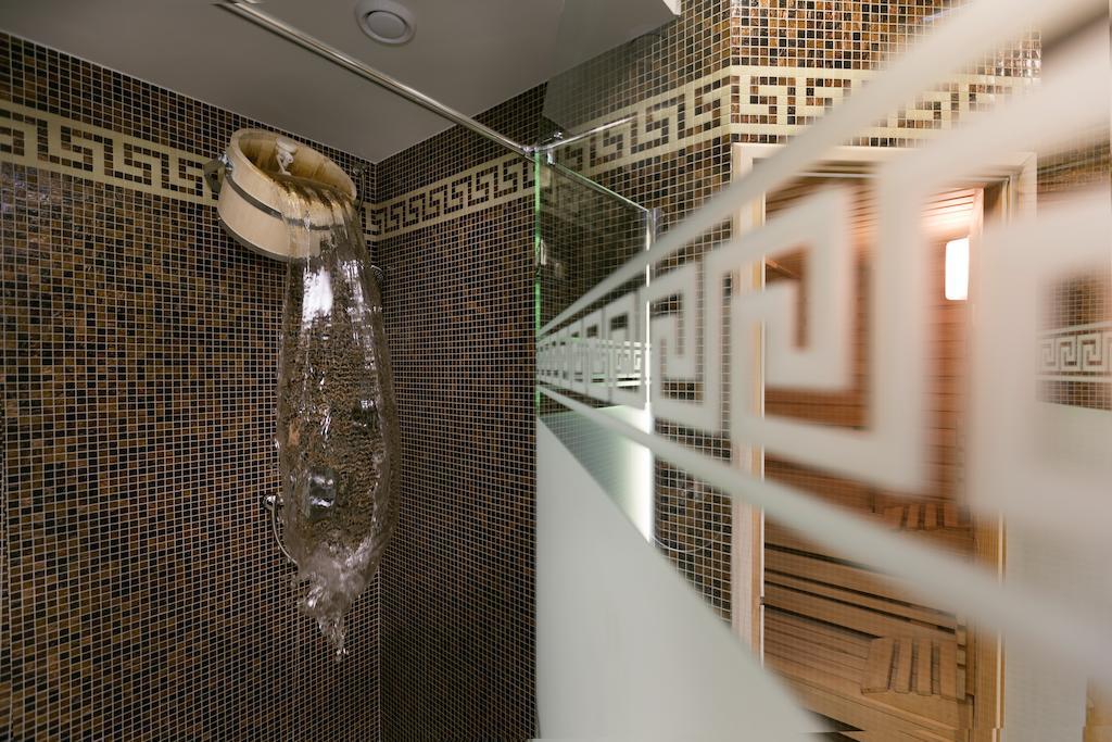 Hotel Dvorana Karlovy Vary Exterior photo